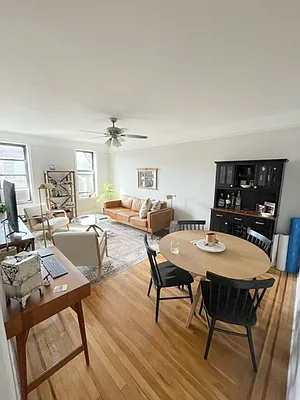 Rented by Realty 2000 Corp | media 1