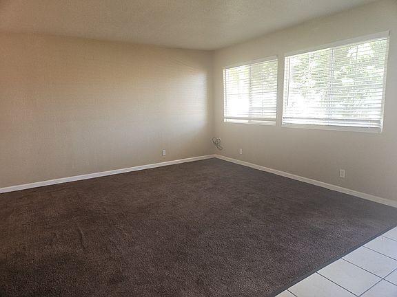 2nd image of 1715 W Clinton Ave APT 107