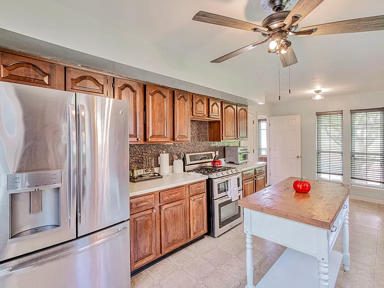 Not pictured: pantry next to the door