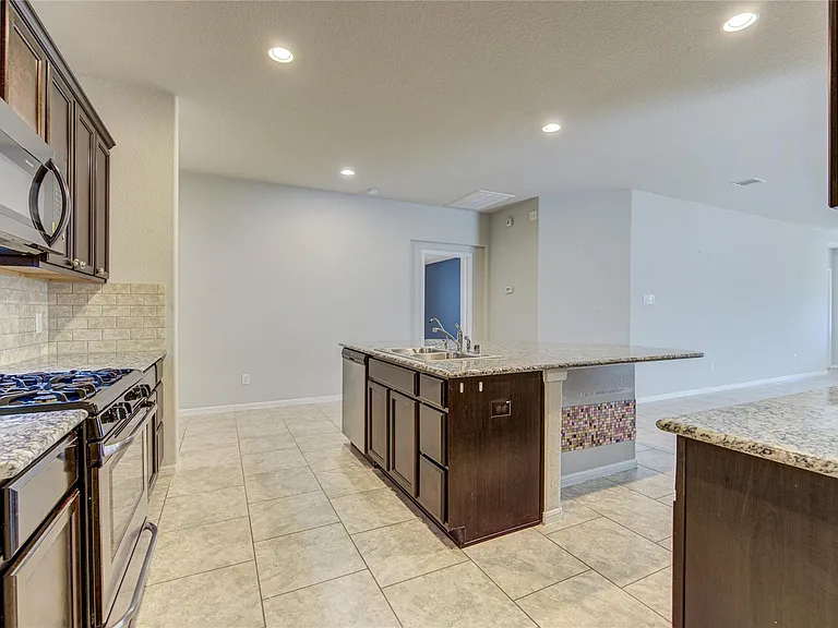 29222 Dunns Creek Ct — Photo 10