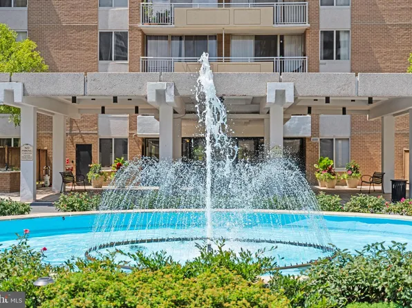 3001 Veazey Ter NW APT 710, Washington, DC 20008