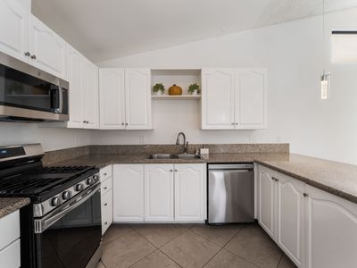 369 Tobler Dr, Las Vegas, NV, 89145