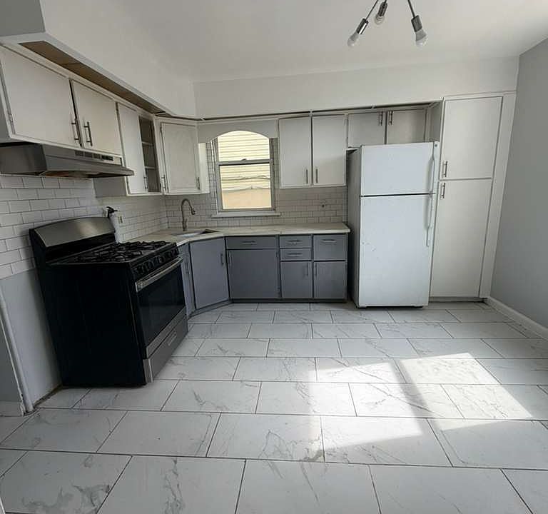 1st image of 295 Old Bergen Rd #1AA