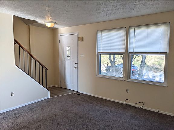 3rd image of 3098 Dara Dr