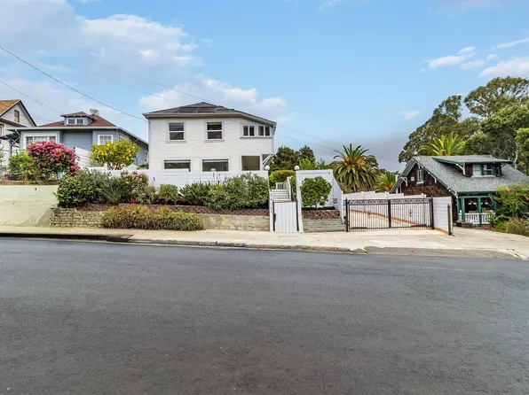 3416 Davis St, Oakland, CA 94601