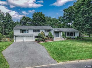 4 Irene Ct, Demarest, NJ 07627
