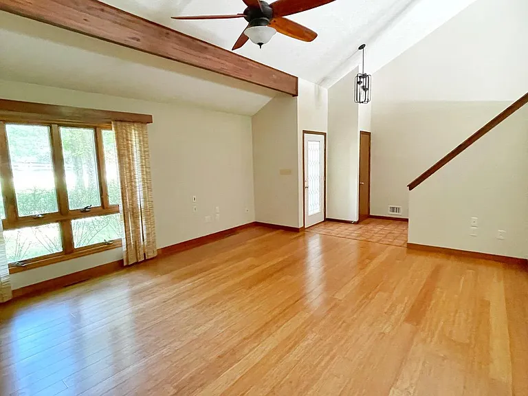 22480 Sparrow Ct — Photo 7