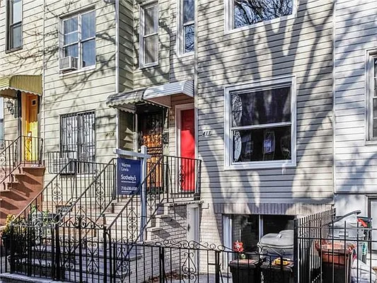 Sold by Avenue Sotheby's International Realty | media 11