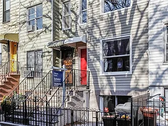 Sold by Avenue Sotheby's International Realty