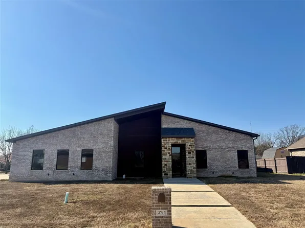 2713 Stone Briar, Mt Pleasant, TX 75455