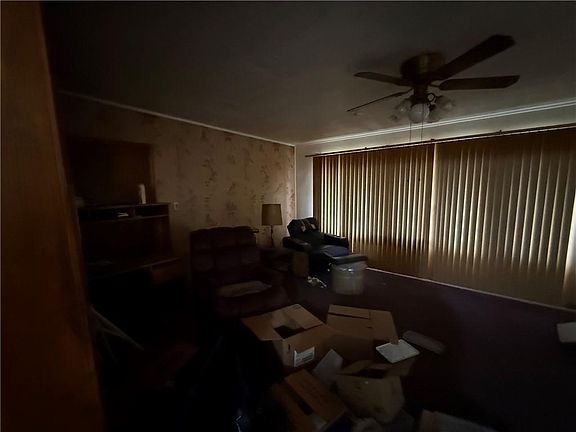 5th image of 1725 Fremont Ave