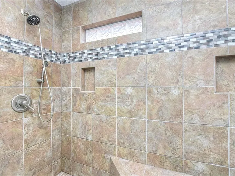 17820 Park Valley Dr — Photo 11