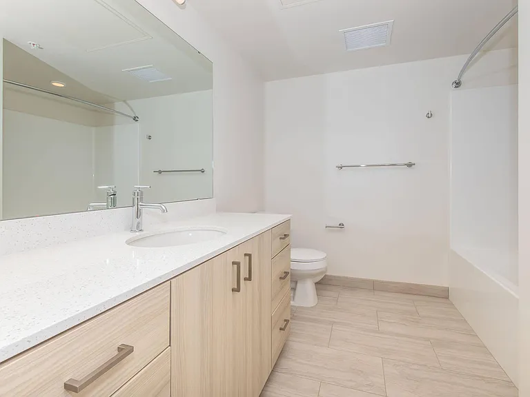 Beacon Pacific Village Apartments — Photo 48