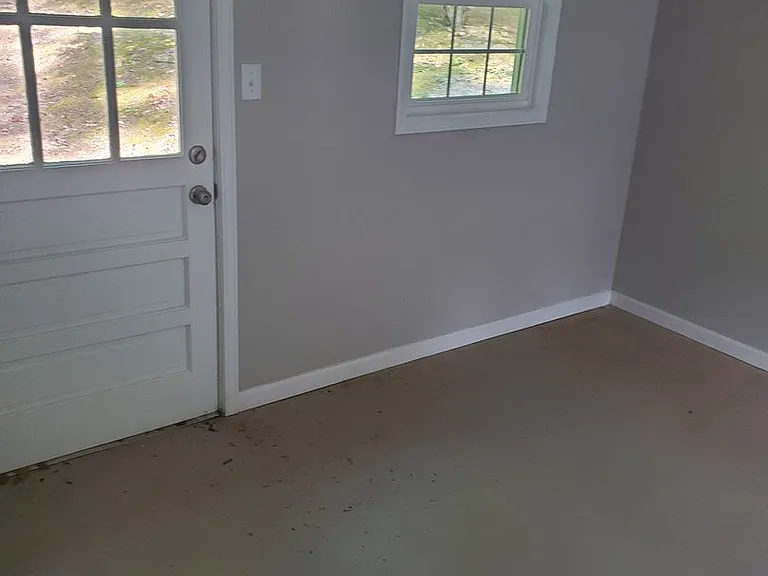 124 Winston Rd — Photo 2