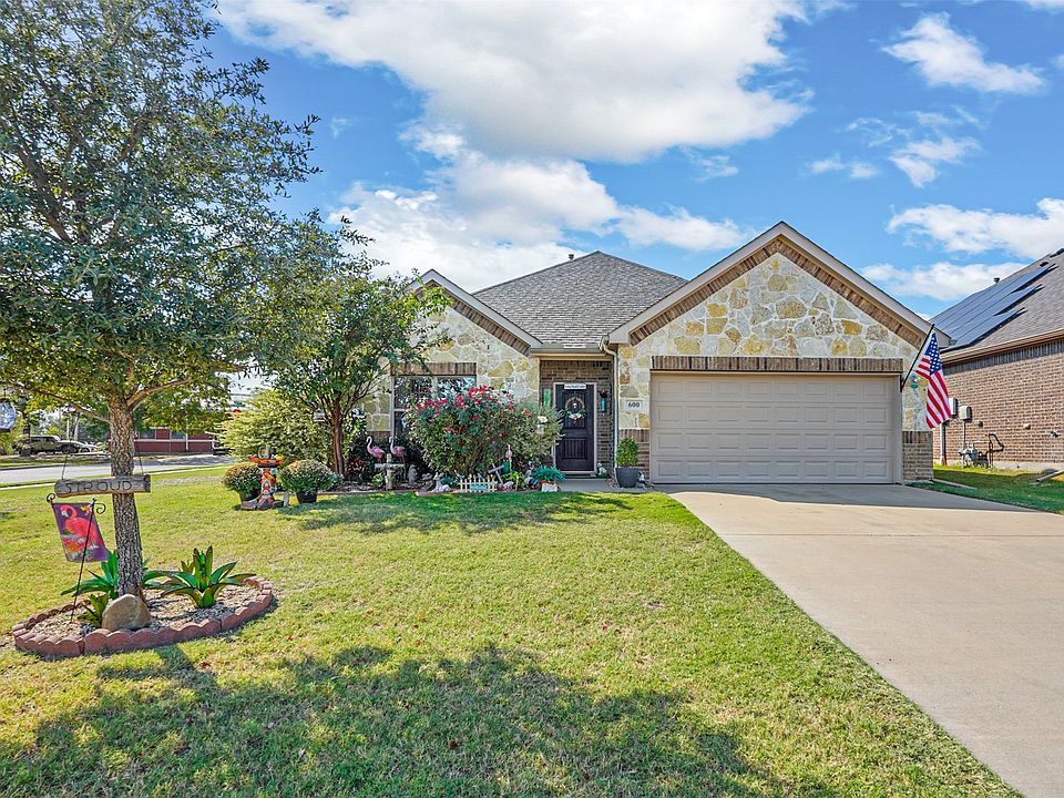 1st image of 600 Beechwood Dr