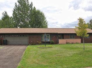 10 E Hayes Ct, Superior, WI 54880