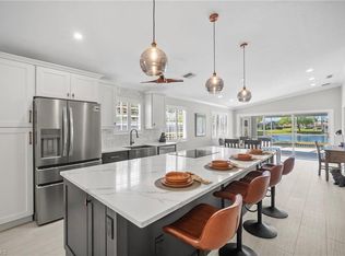3701 Yakobi Ln, Naples, FL 34119