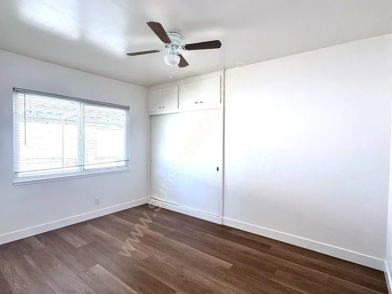 2422 Mariposa St — Photo 10
