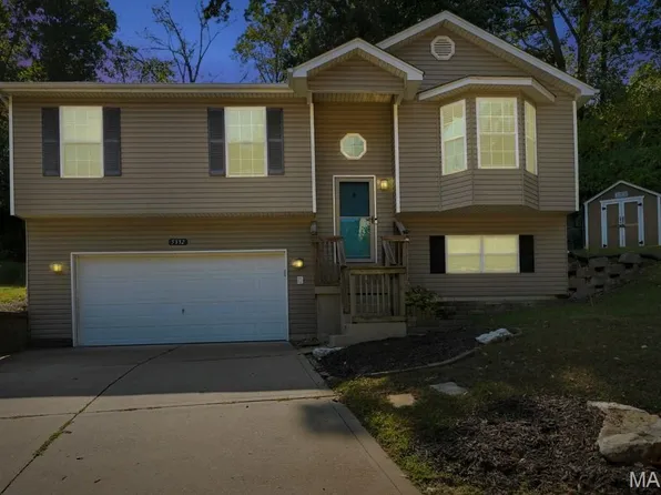 5332 Darkmoor Ln, Imperial, MO 63052