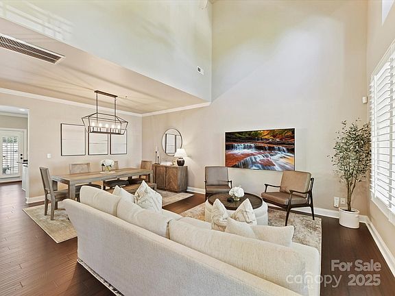 5th image of 4407 Coventry Row Ct