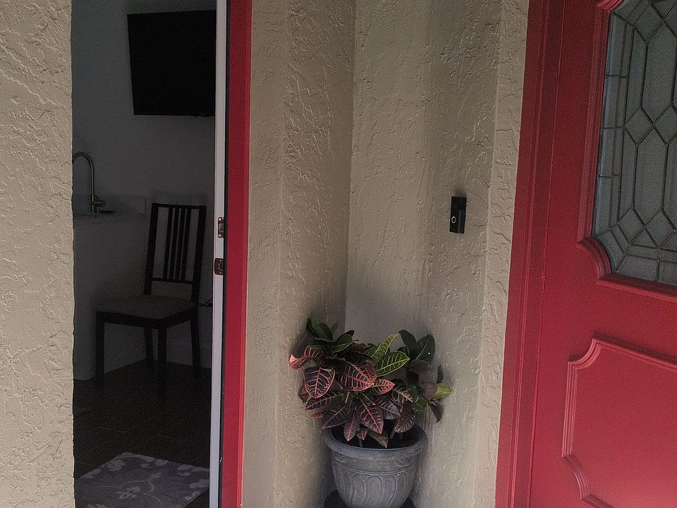 1st image of 1426 Silverthorn Dr