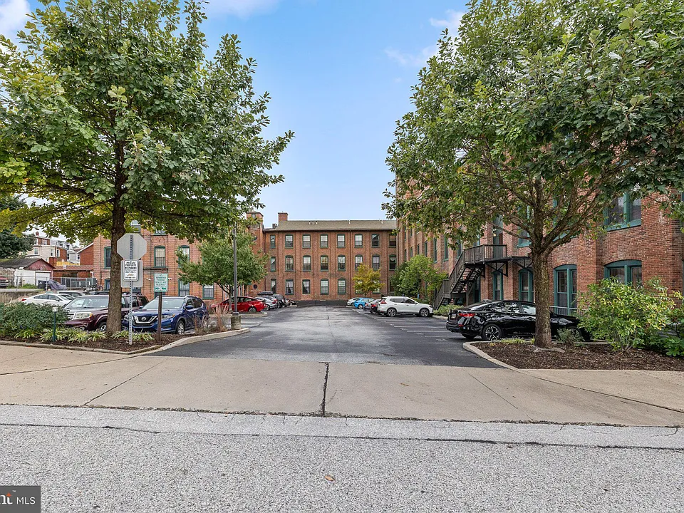 200 Lincoln Ave #315