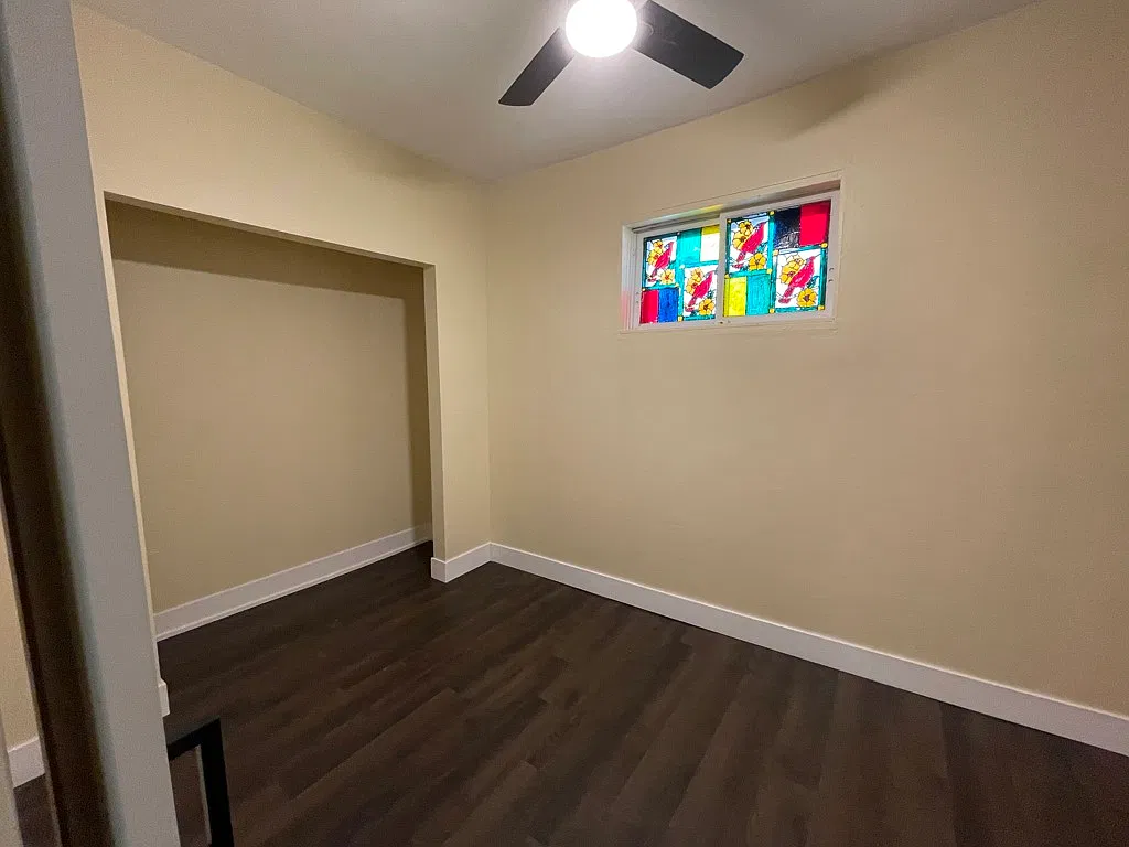 Charming 3BR Home with new updates, washer/dryer, fenced yard — Photo 4