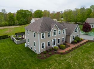 19 Chestnut Trl, Bangor, ME 04401