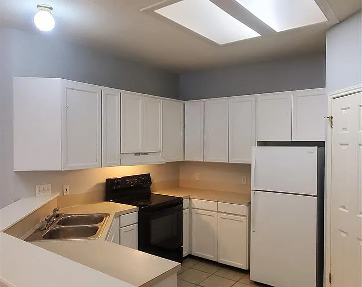 8617 Talyne Chaise Cir #B — Photo 5