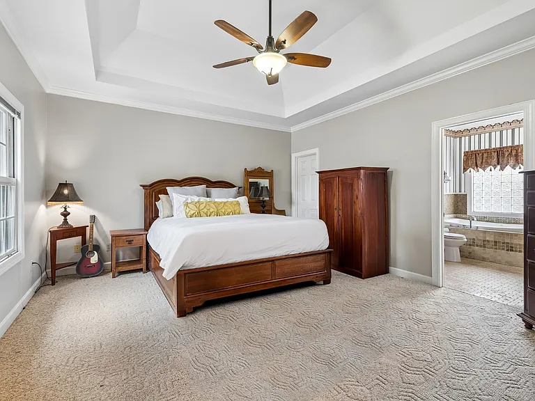 1019 Hilton Ln — Photo 16