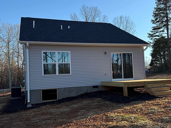 3rd image of 303 Willimon Dr