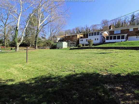 2nd image of 2319 Rosemont Ave