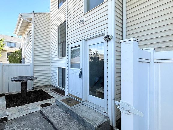 2nd image of 227 S West Ln