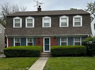 322 Elm St, Glen Ellyn, IL 60137