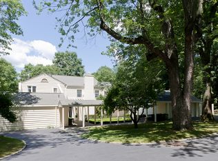 20 Pleasant Ridge Rd, Harrison, NY 10528