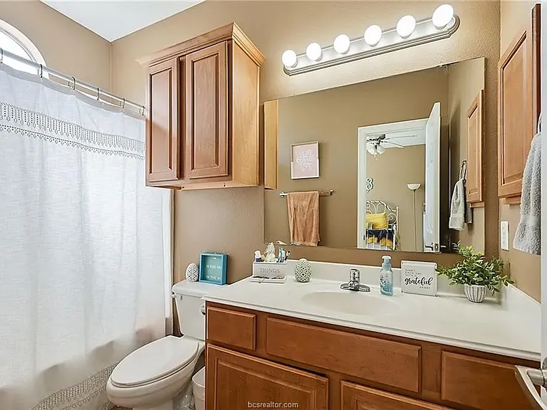 305 Holleman Dr E #1406 — Photo 7