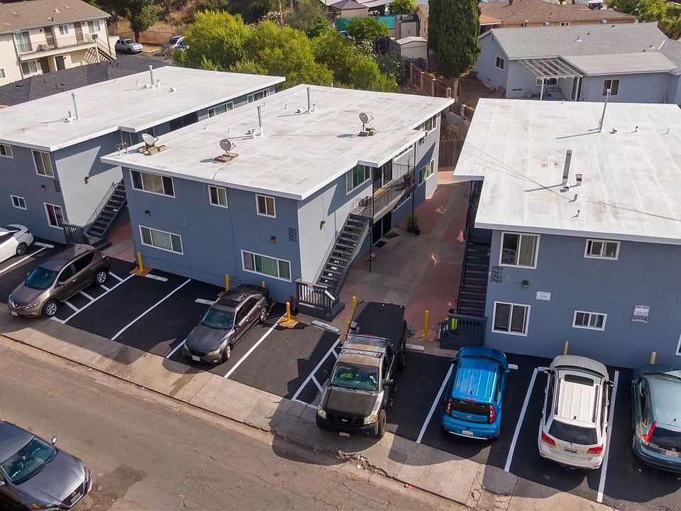 1st image of 2959-81 54th St