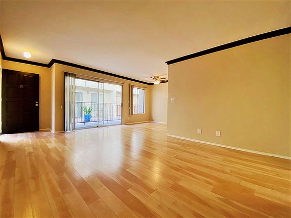2nd image of 1424 14th St APT 3