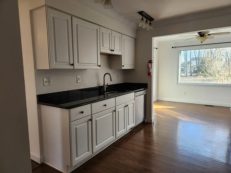 4 Oriole Dr — Photo 5