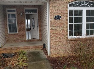 204 Michaels Ridge Blvd, Johnson City, TN 37615