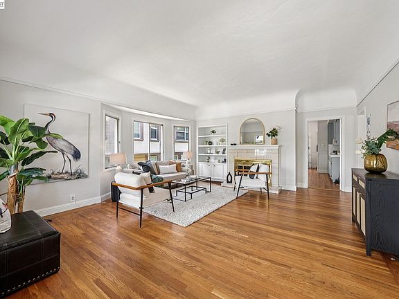4th image of 1508 Pacific Ave