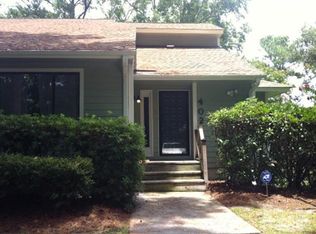 402 Crooked Creek Ln, Wilmington, NC 28409