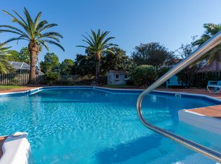 1704 Sea Lark Ln, Navarre, FL 32566