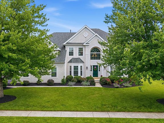 2nd image of 210 Winterberry Ln