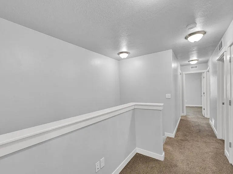11216 S Summer Heights Dr W — Photo 14