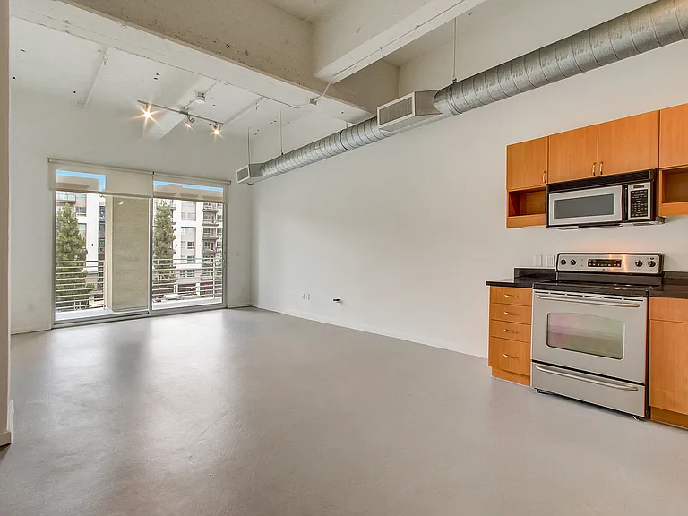 Packard Lofts — Photo 51