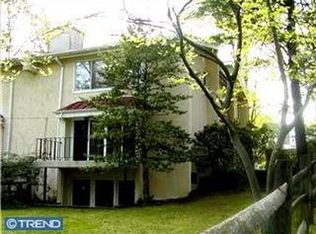 149 W Gravers Ln, Philadelphia, PA 19118