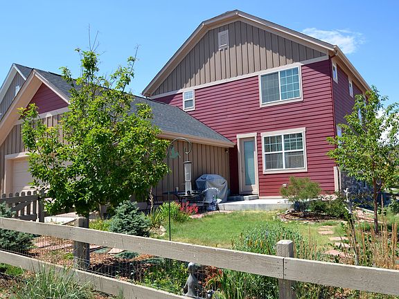 2nd image of 2810 Twin Lakes Cir