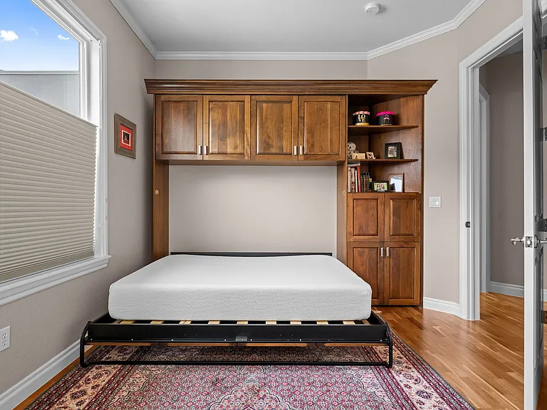 40 Madison St #303 — Photo 21