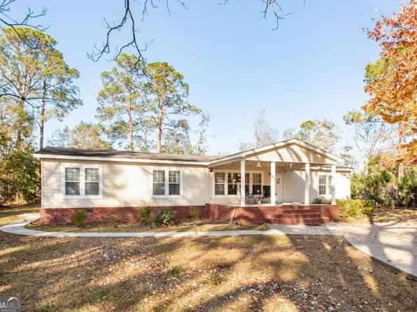 168 Jones St, Baxley, GA 31513